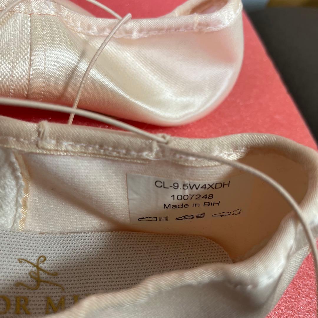 ♪トゥシューズ CL-9.5W4XDH 25.5㎝