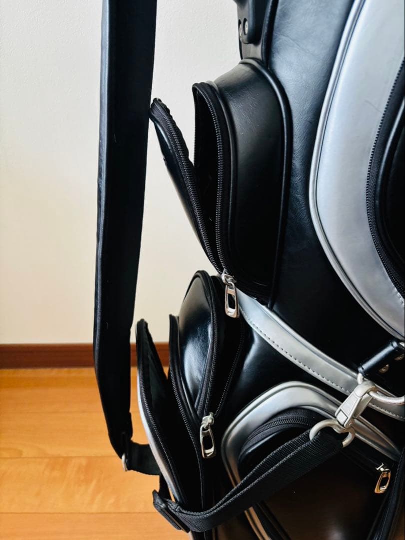 【美品】ナイキ スウイッシュ ツアー仕様 カートバック 特別仕様 ALL合成皮革