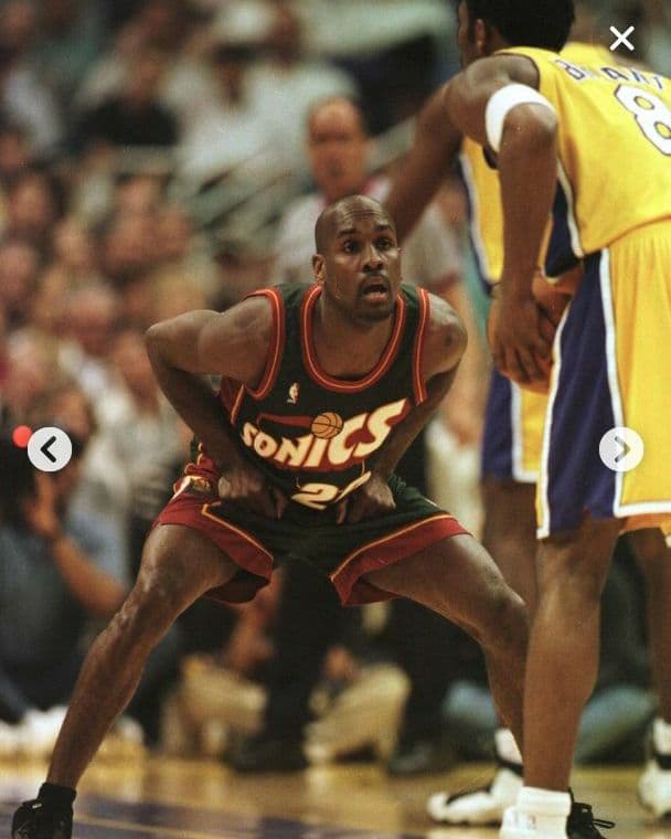 NBA ゲーリー・ペイント(レイカーズ)フィギュア