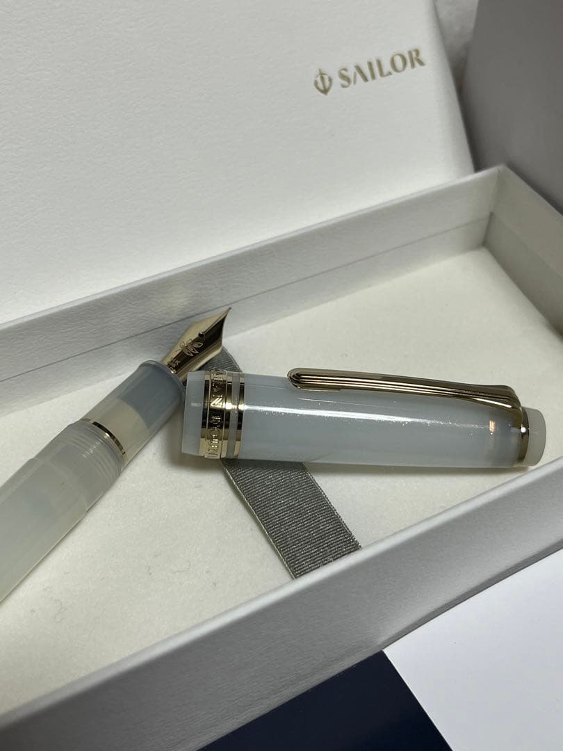 ☆限定品 新品 未使用 セーラー万年筆 URARAうらら ニブF 細字☆