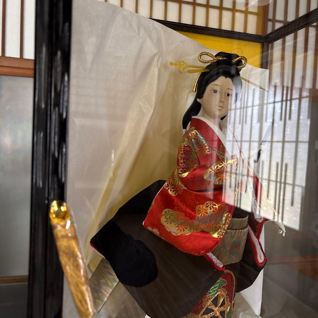 尾山人形 伝統的和服 黒赤