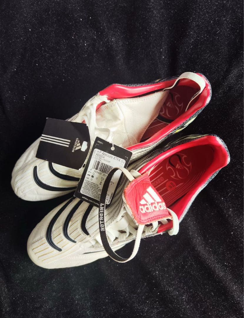 【超希少】adidas サッカースパイク ホワイト/レッド/ブラック