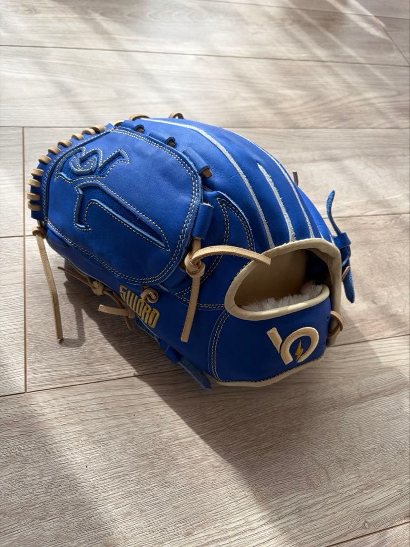 バウアー　バウアーアウテージ　硬式　投手用グラブ