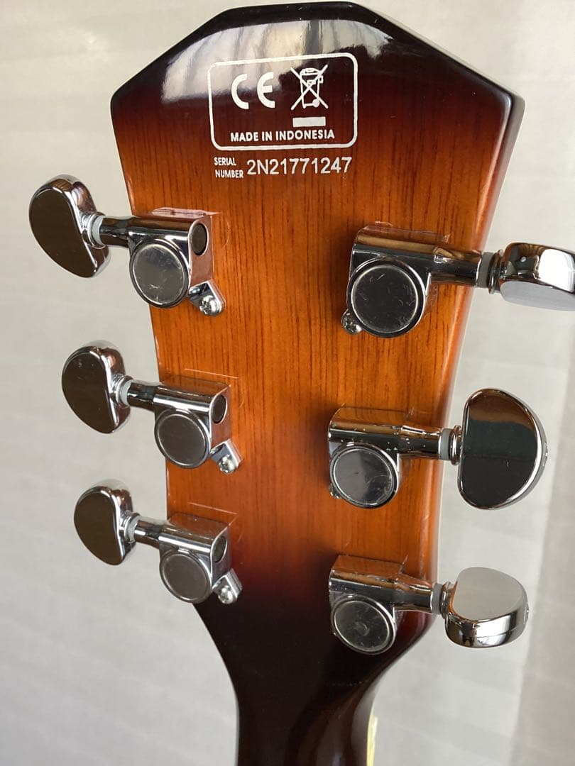 ギター Sire H7 Larry Carlton