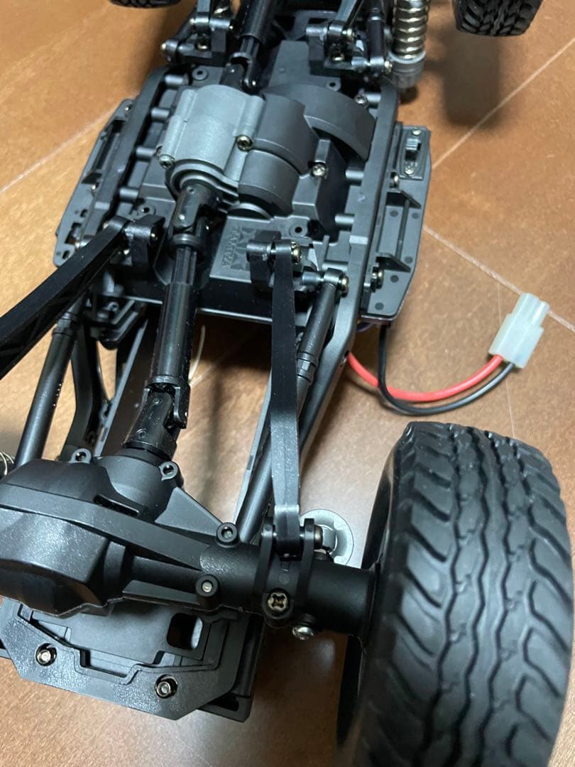 トヨタ ランドクルーザー 300 RCカーキット　バッテリーは付属しません