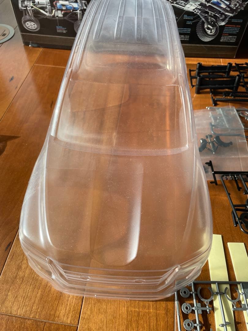 トヨタ ランドクルーザー 300 RCカーキット　バッテリーは付属しません