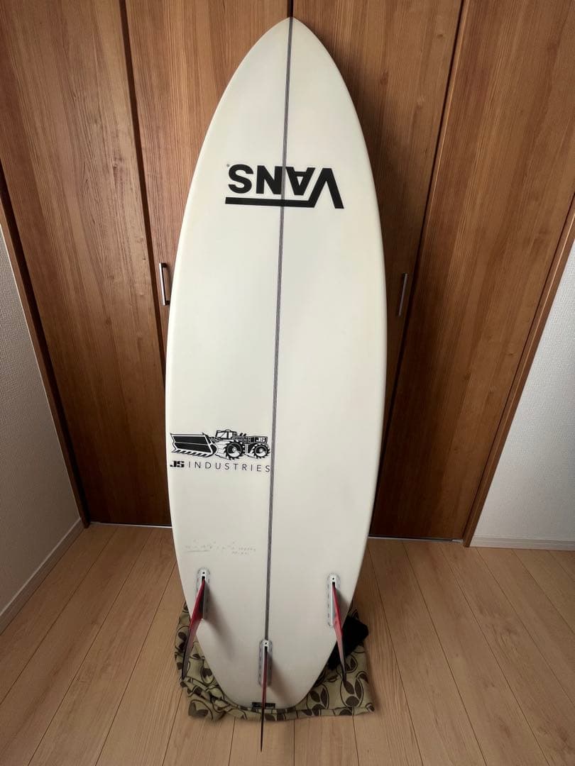 JS2020モンスタボックスサーフボード（フィン付き）、神奈川など手渡し可！