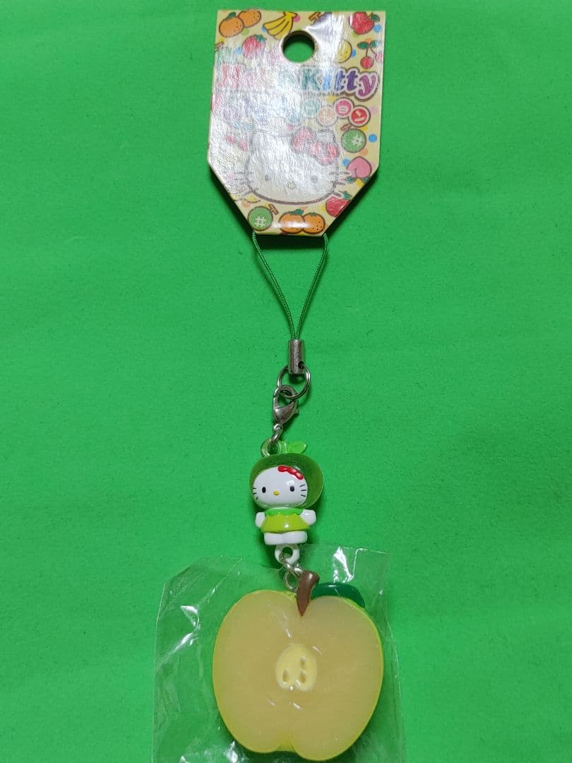 ハローキティ　2005年　フルーツバージョン　ストラップ　青リンゴ