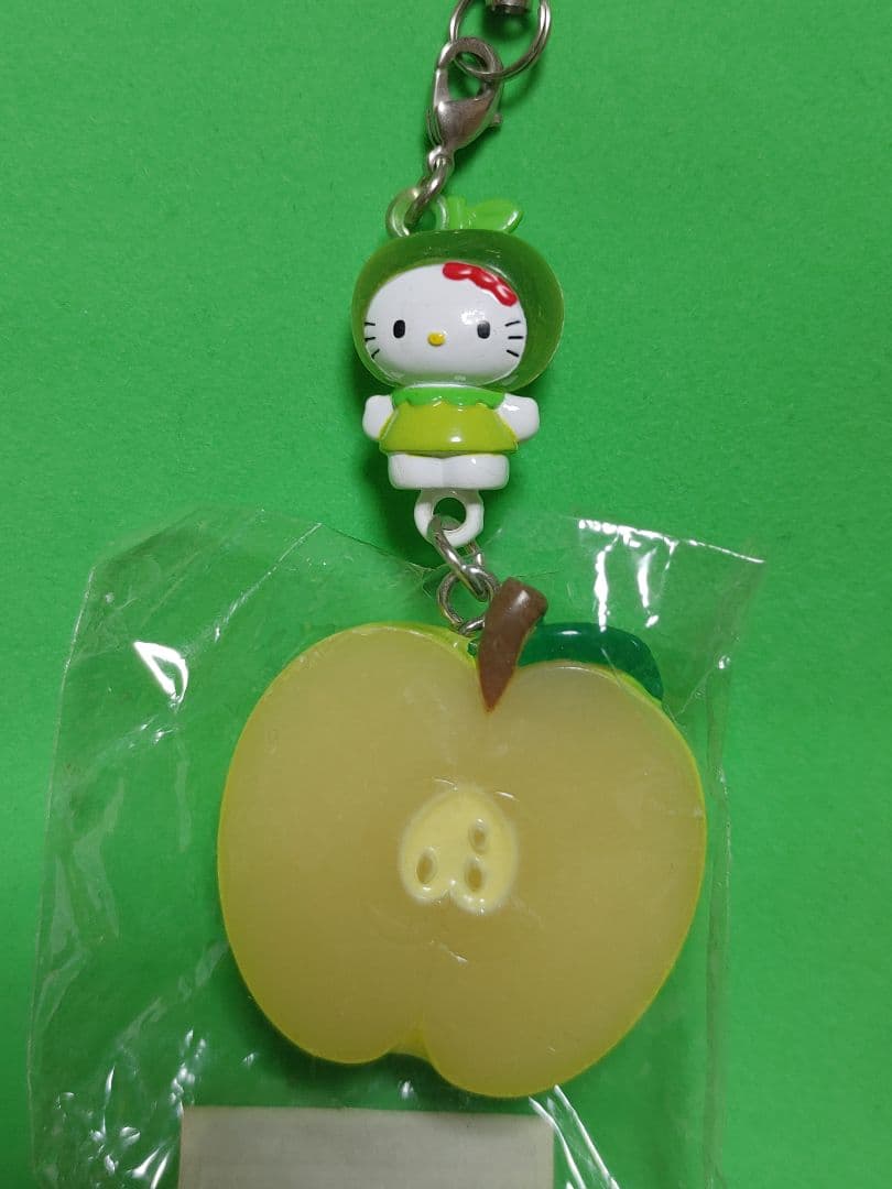 ハローキティ　2005年　フルーツバージョン　ストラップ　青リンゴ