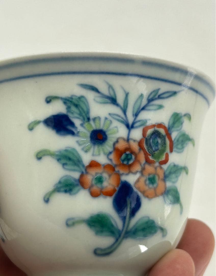 中国　とう彩　花卉紋湯呑み　大明成化年製銘　送料込み1022