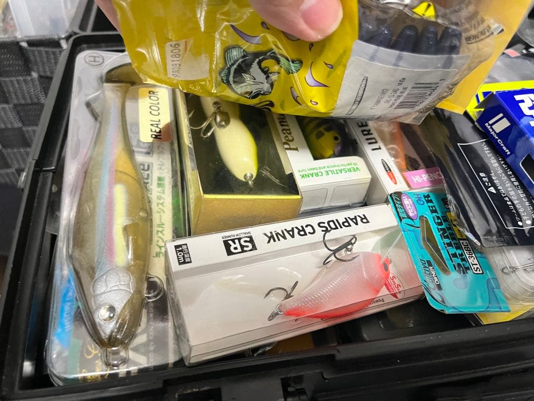 バス釣り引退☆早い者勝ち☆激安☆バス釣り引退☆人気☆ルアー色々☆大量☆投げ売り☆