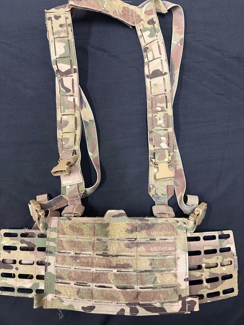 LBT製　ミニマリストチェストリグ