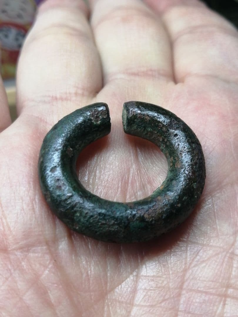 ★【古墳期】『高麗青銅耳環』　　二対。本物　古墳よりの発掘品です。極美品。