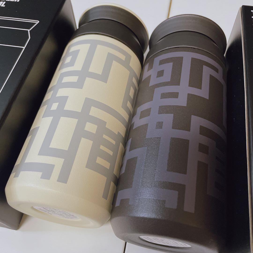 布袋 寅泰 × キントー タンブラー ブラック / ホワイト G柄ダンボール発送