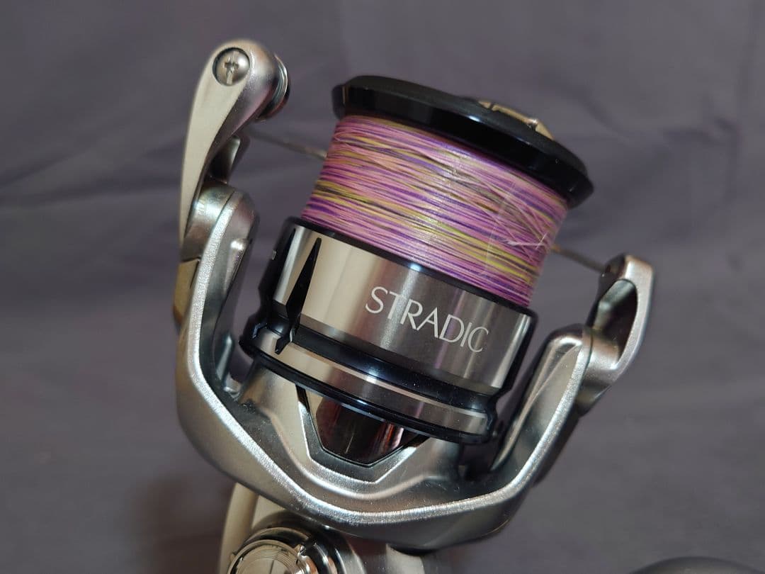 SHIMANO STRADIC C3000XG スピニングリールライン付き