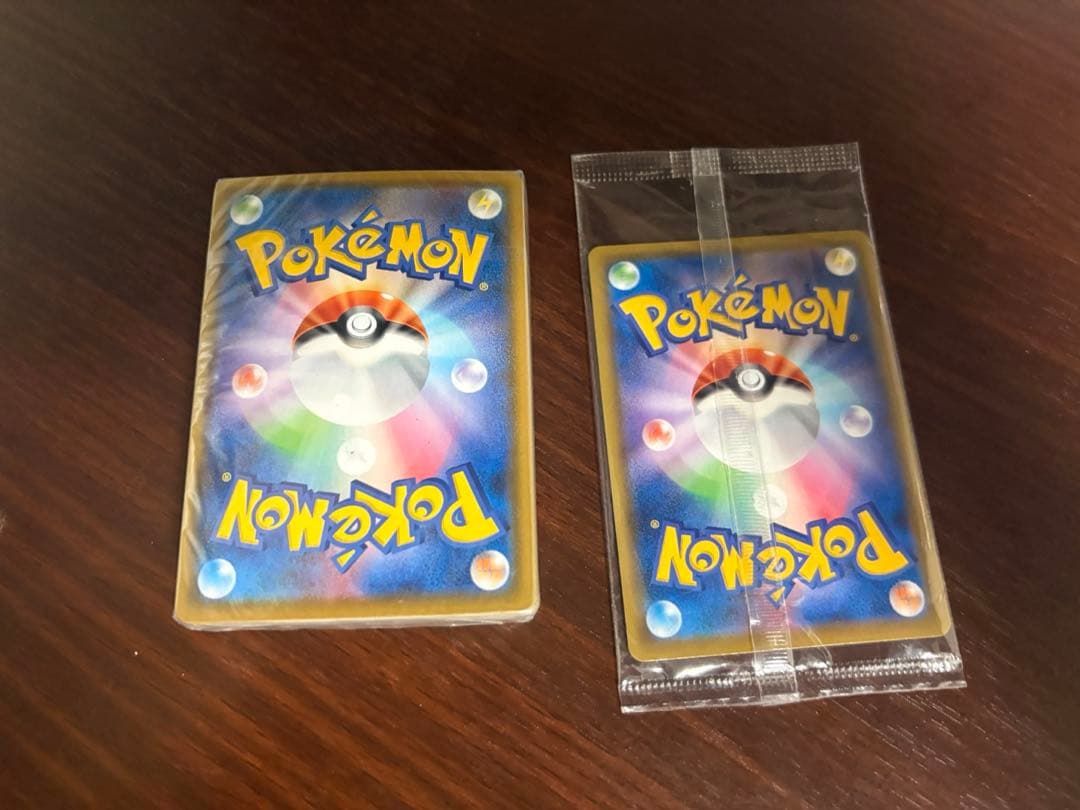 ポケモンカード 25周年記念セット　ゴールデンピカチュウ　25 th