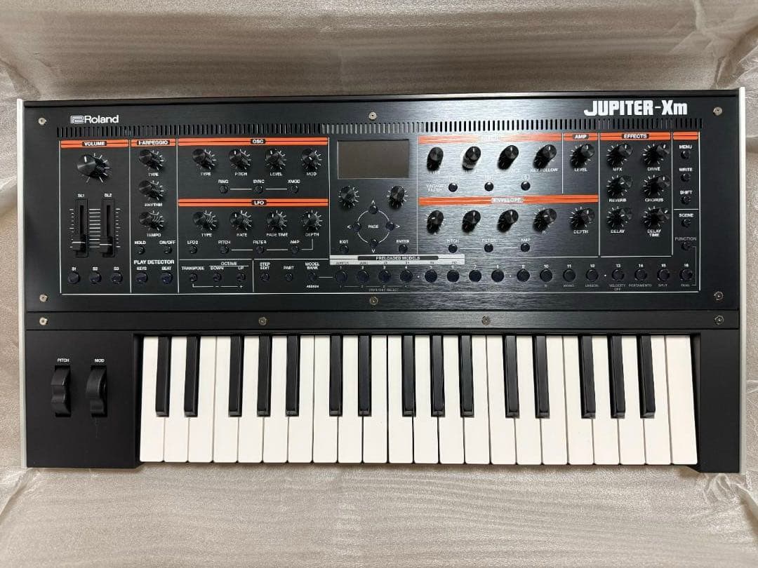 【美品】Roland JUPITER-Xm シンセサイザー