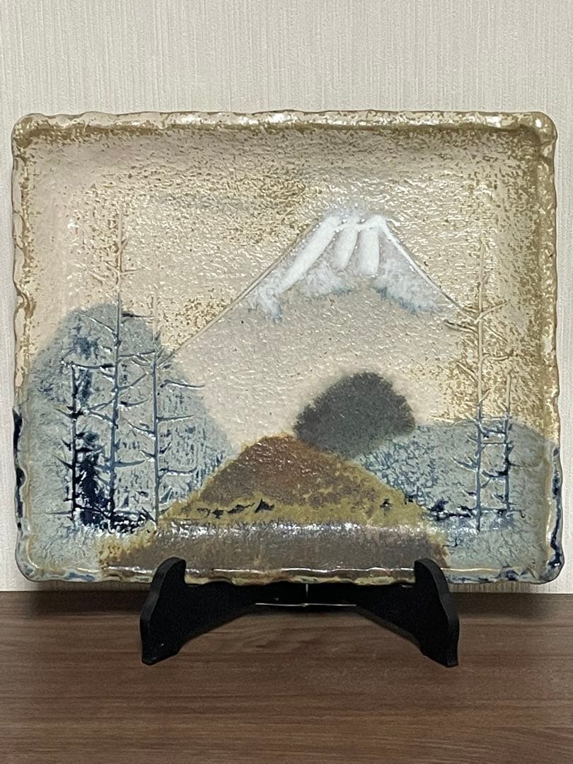 【新品・未使用】富士山の陶額・置物