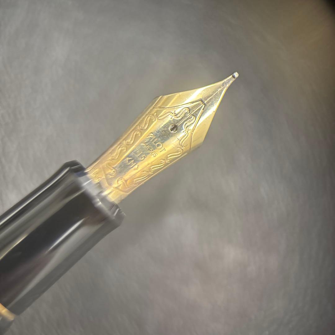 PILOT CUSTOM 743 万年筆 中字 黒