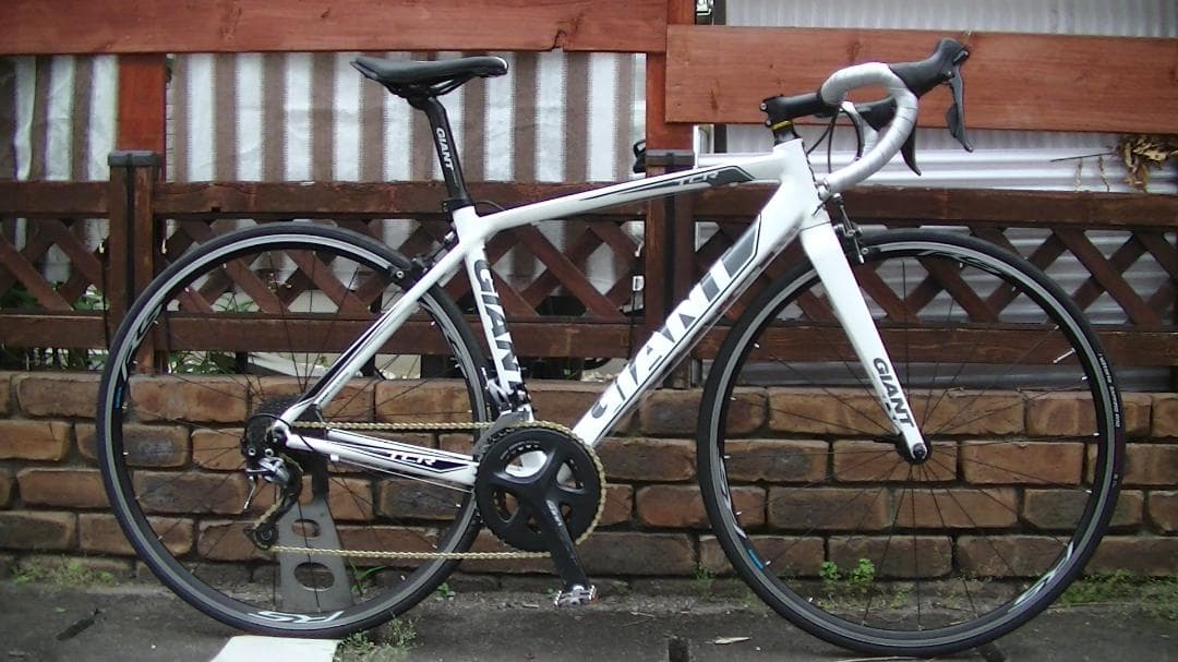 GIANT TCR R3000 2*9速　ロードバイク　美品