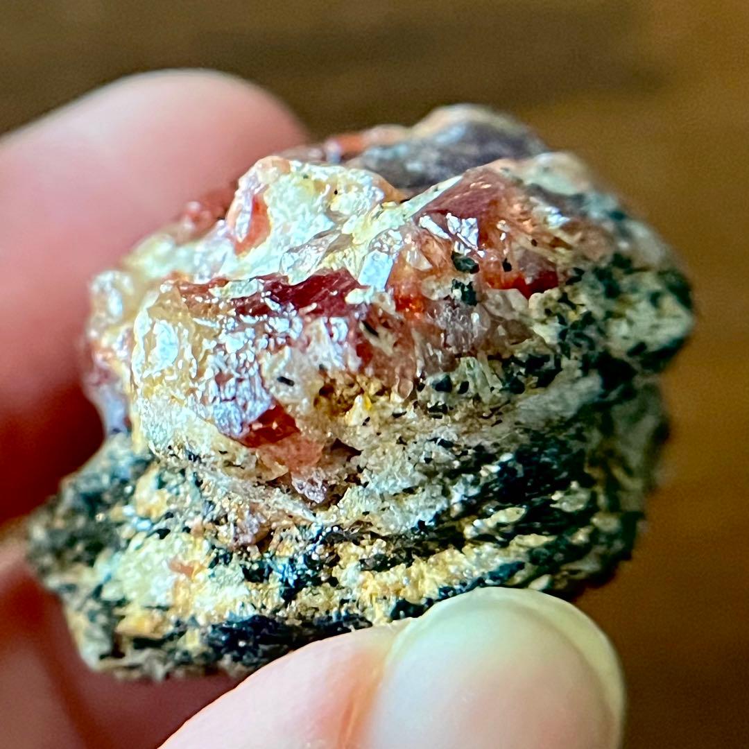 希少 巨大 レッドジルコン 166.55ct 宝石 原石 ジルコン 鉱物 天然石