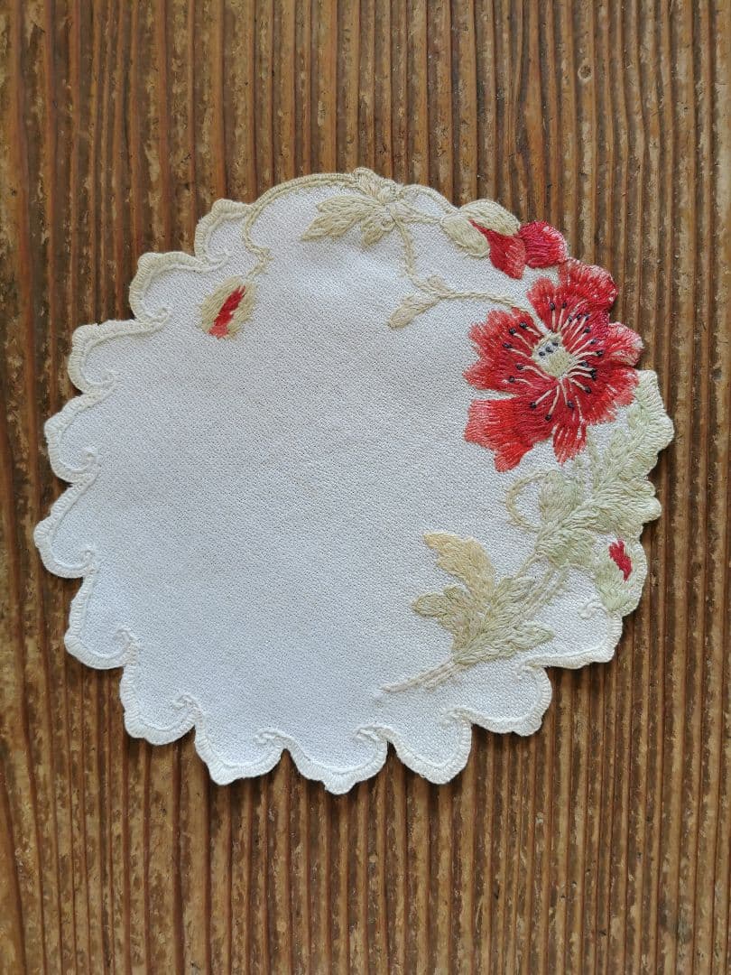 アンティーク フランス刺繍 一重薔薇 浜茄子 ソサイエティシルク 縮緬風ドイリー