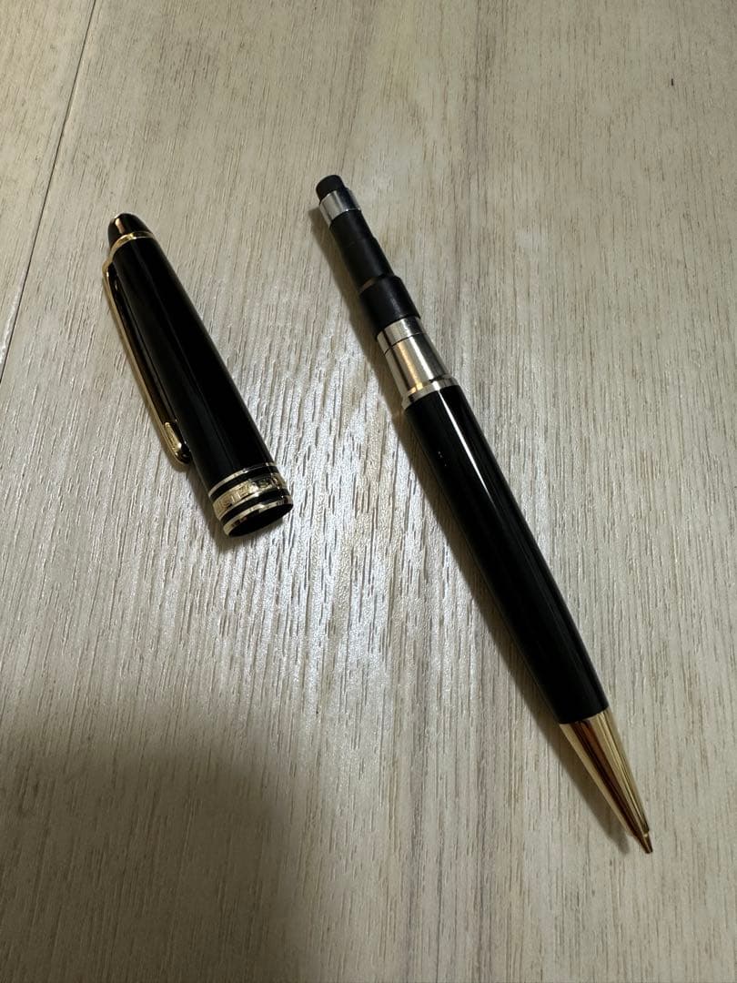 モンブランMont Blanc シャープペンシル　ブラック&ゴールド　0.5ミリ