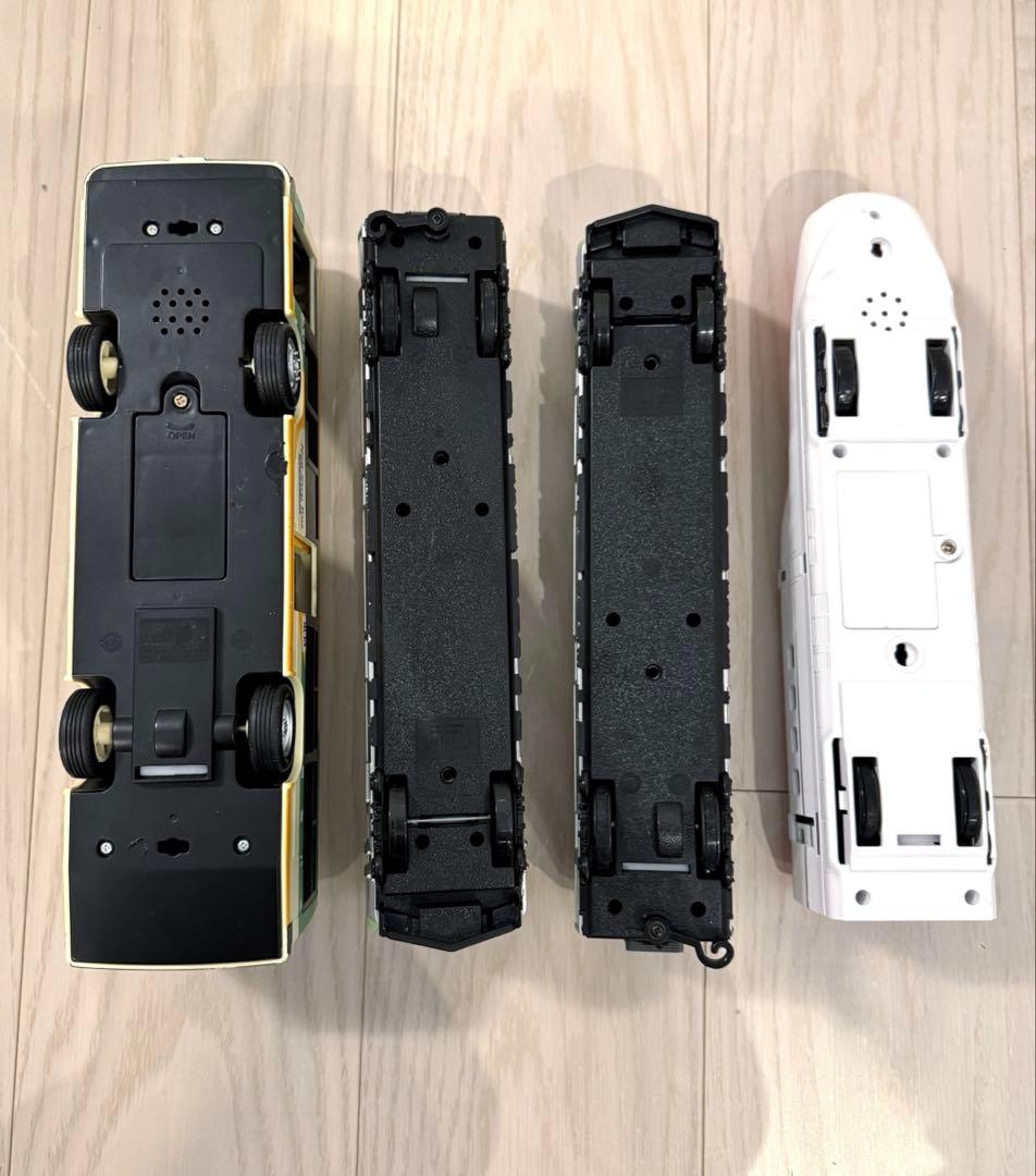 子供大好き！トイコー最強4点セット 山手線都バスこまち