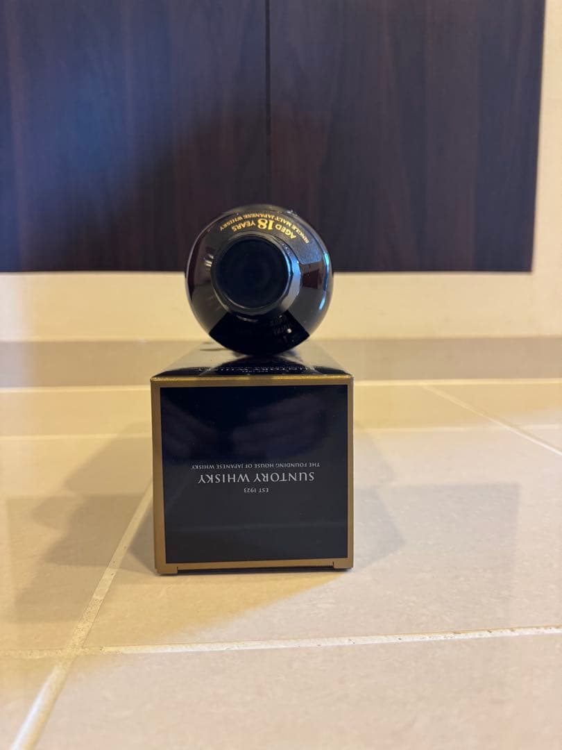 サントリー　山崎18年・700ml・新品未開封・箱付き