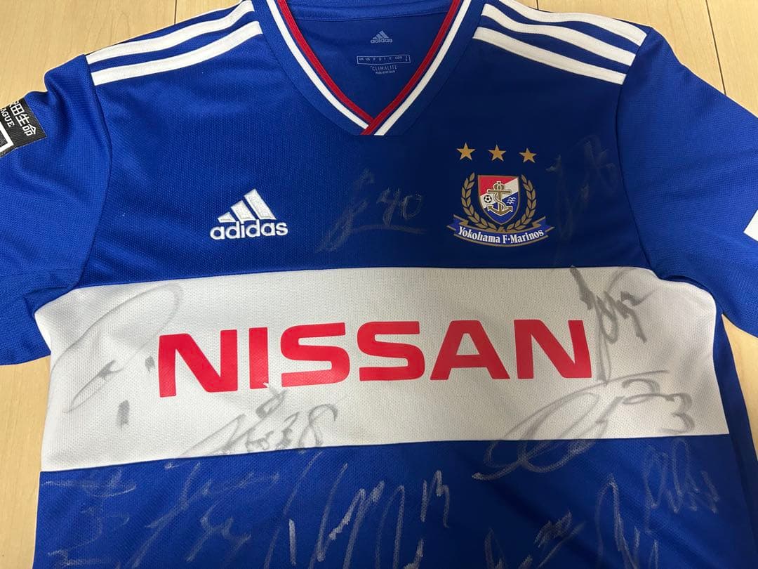 横浜Fマリノス 2019年前期 全選手サイン入り ユニフォーム