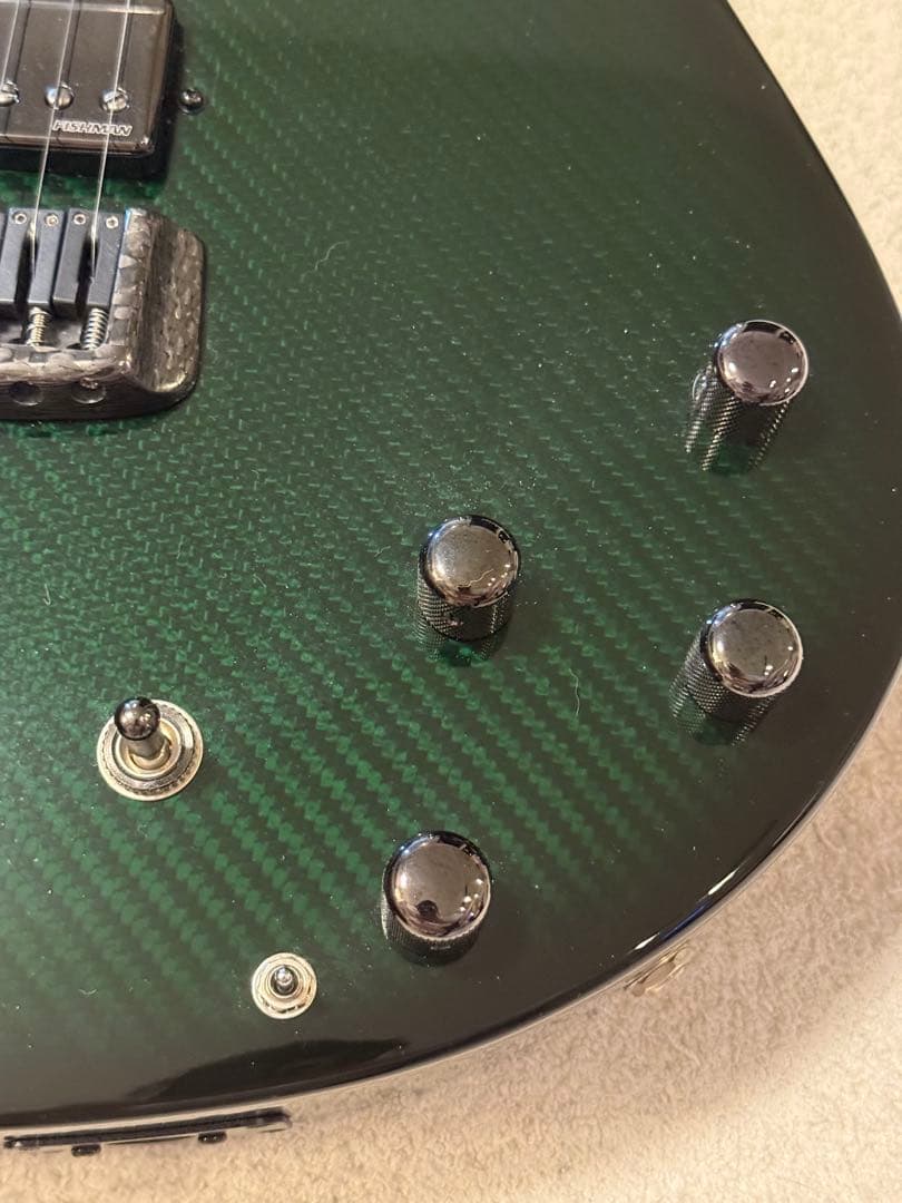 ギター Emerald Guitars Virtuo