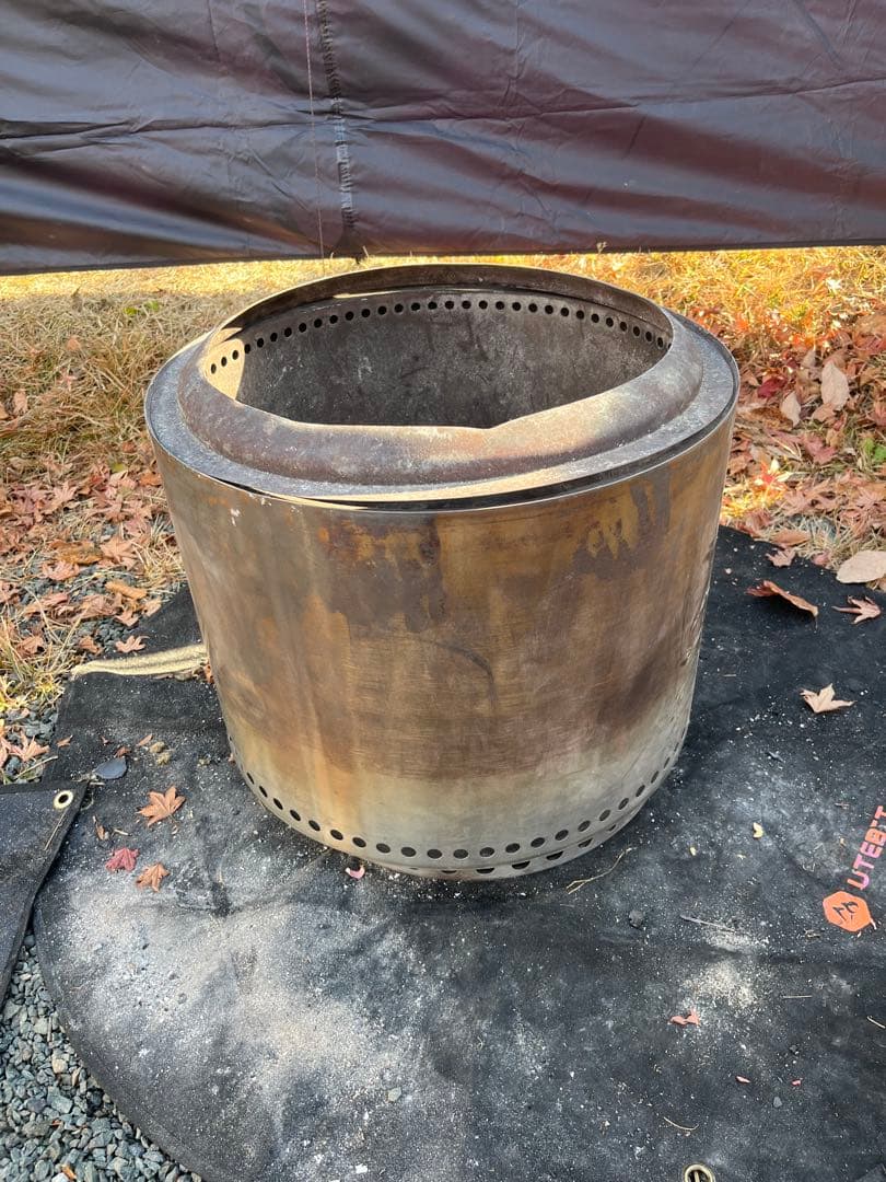 ボンファイア　solo stove 焚き火台 専用収納バッグと焚き火シート付き