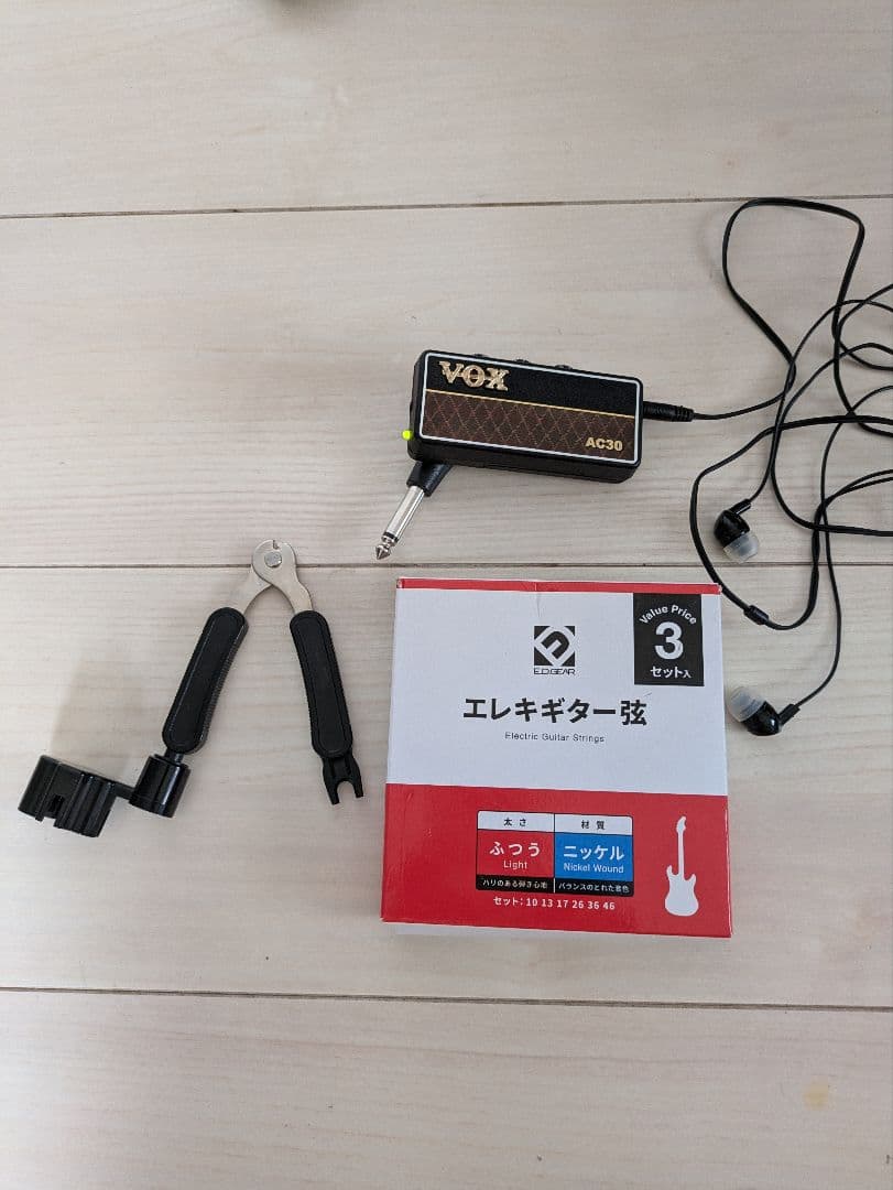 ジュディマリ　TAKUYAギター　フェルナンデス