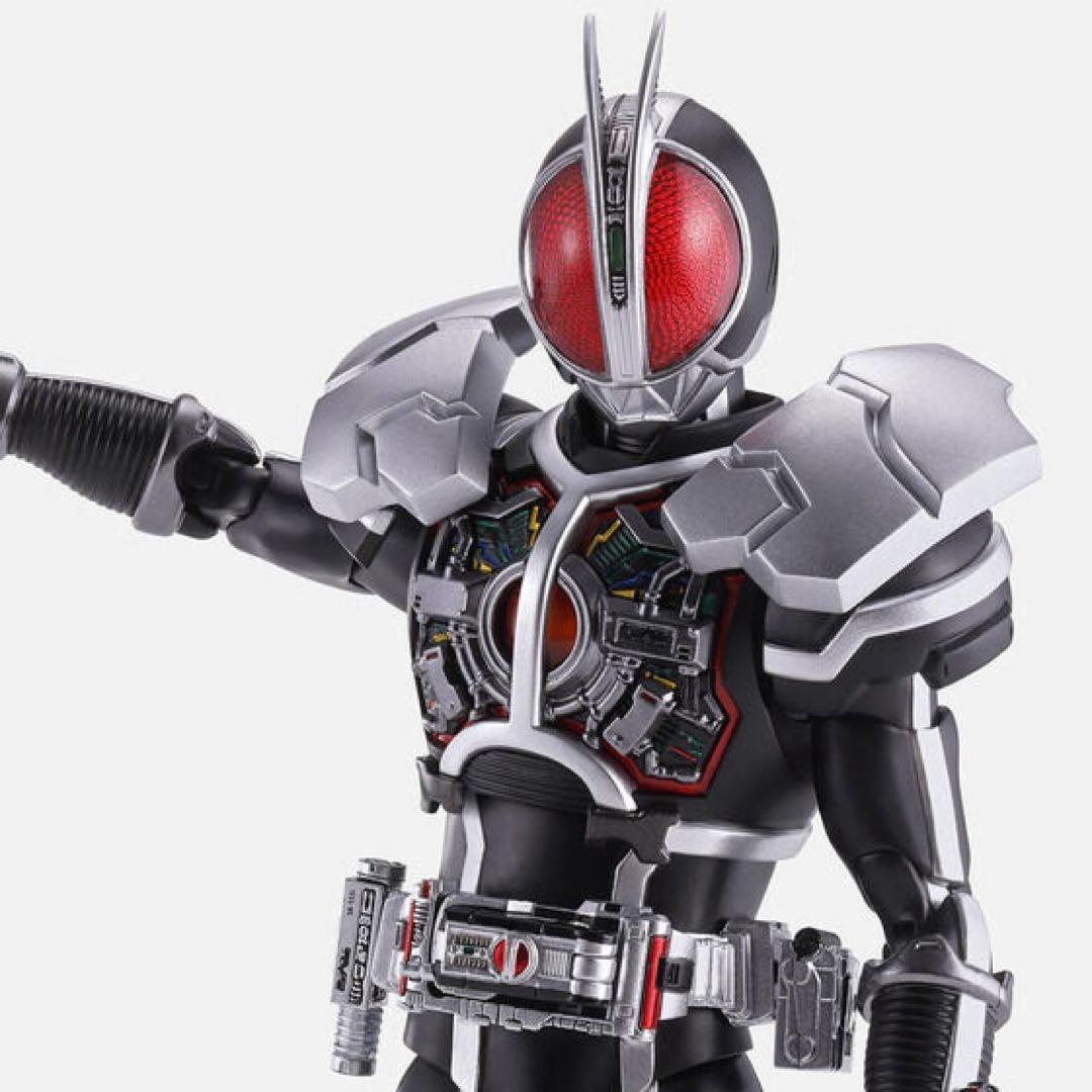 S.H.Figuarts（真骨彫製法） 仮面ライダーファイズ　アクセルフォーム