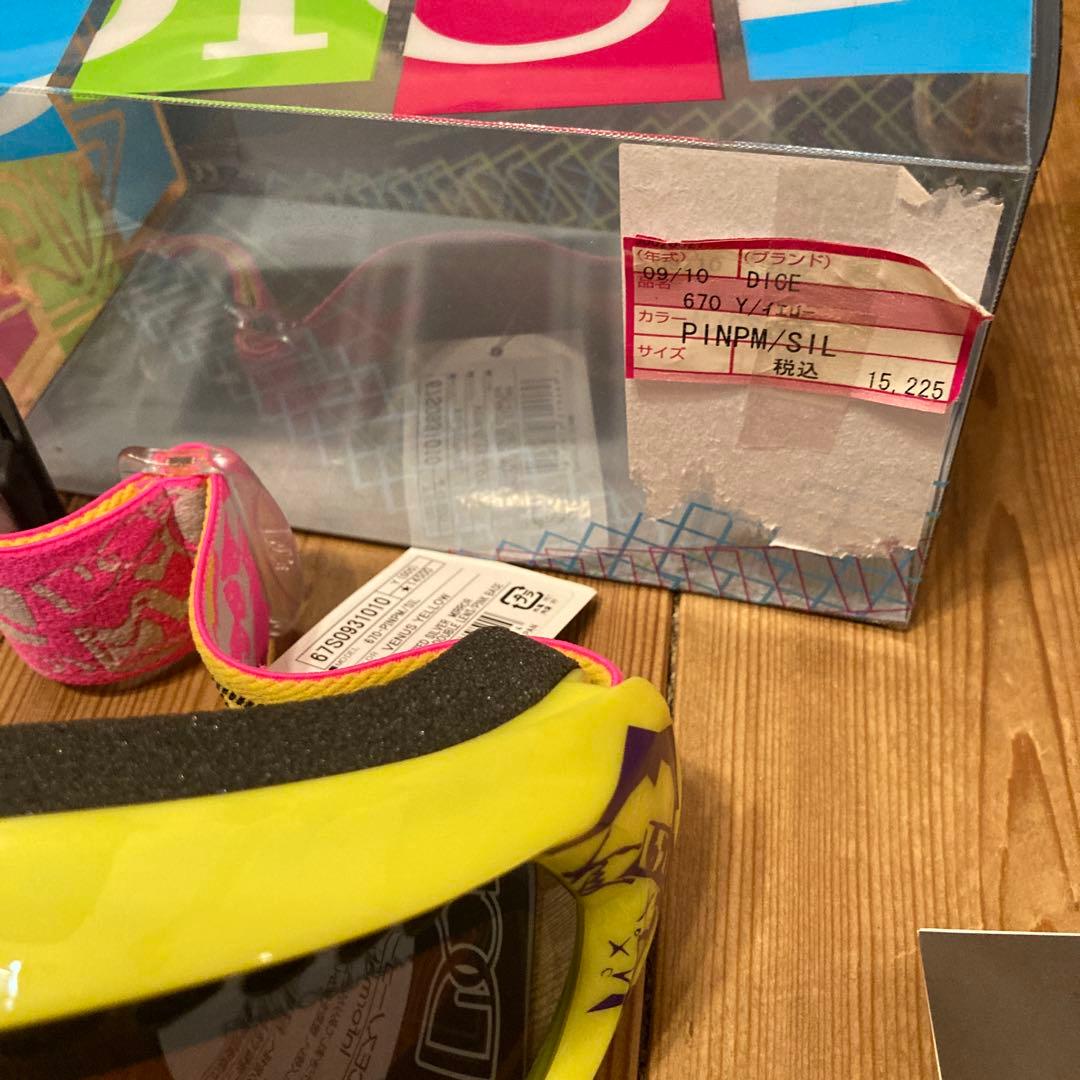 新品　スキー スノーボード ゴーグル DICE ダイス　イエロー