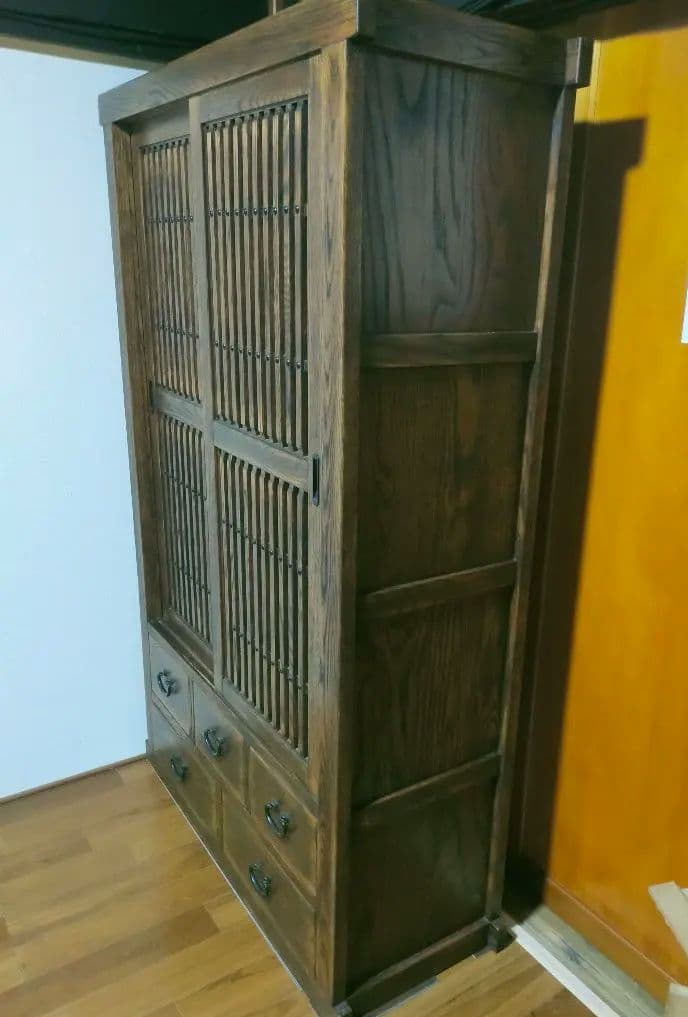 アンティークタモの木製 格子のデザイン 水屋 5引き出し