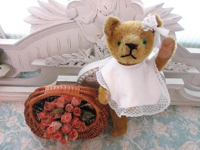丁寧な造りの秀逸ベアさん■　アンティークベア　テディベア　■お供のパニエ