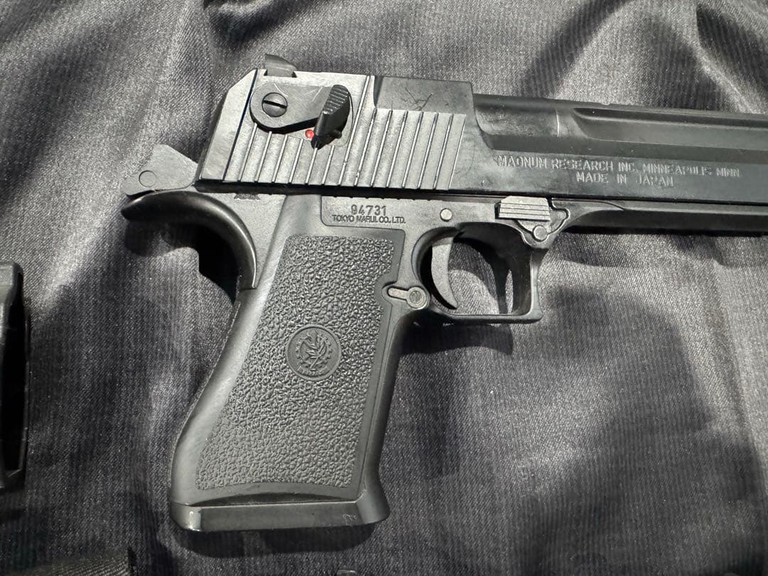 東京マルイ　デザートイーグル.50AE ガスブローバック　予備マガジン付