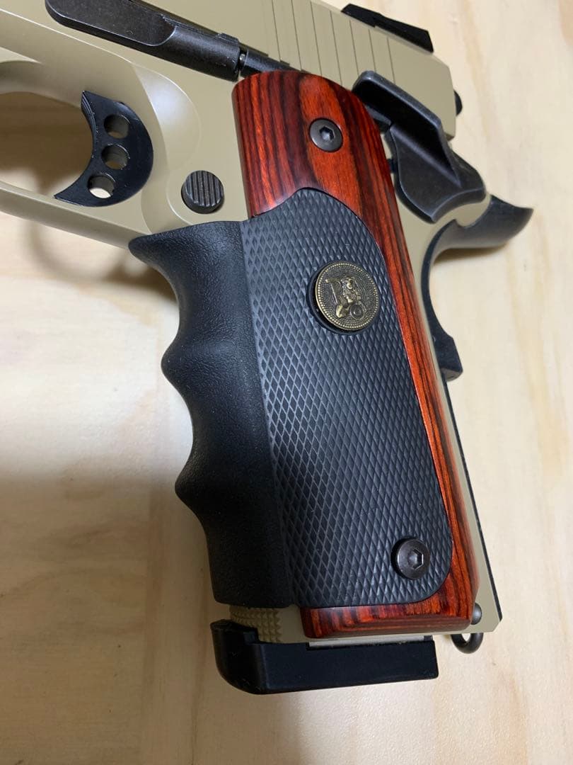 美品　パックマイヤー木製 ラバーグリップ M1911A1 コルト ガバメント