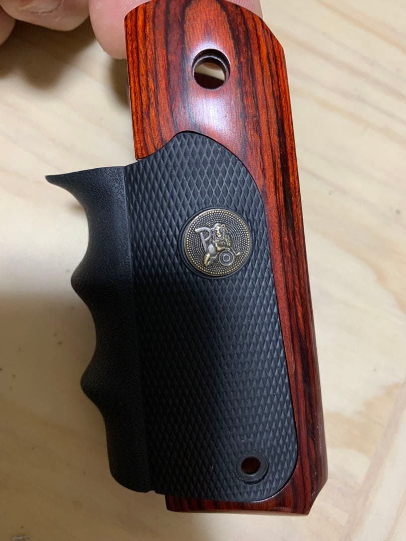 美品　パックマイヤー木製 ラバーグリップ M1911A1 コルト ガバメント