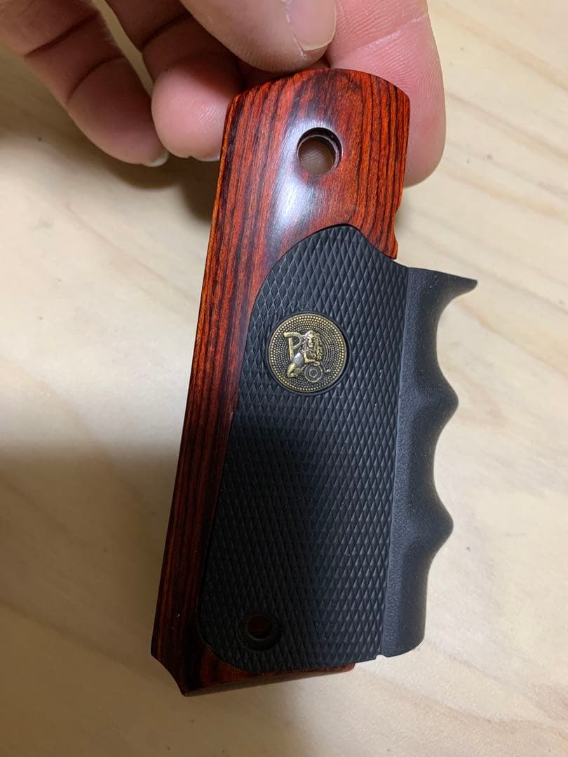 美品　パックマイヤー木製 ラバーグリップ M1911A1 コルト ガバメント