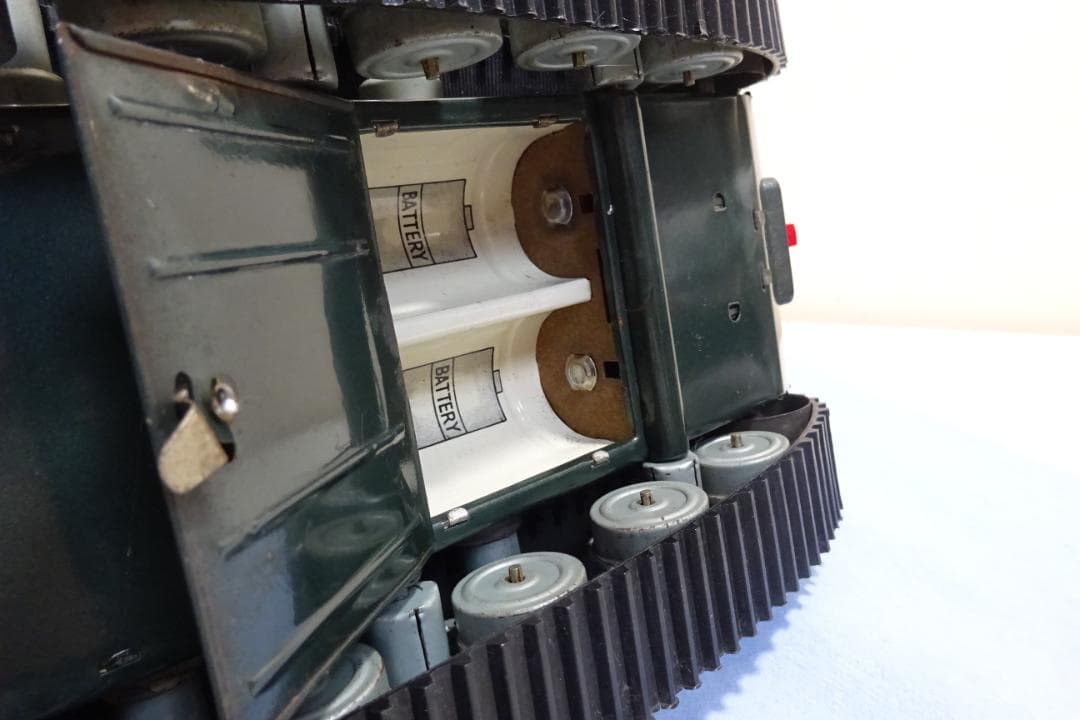 動画あり！！★米澤玩具（ヨネザワ） スピンターンM4シャーマンタンク★