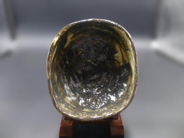 川喜多半泥子　茶碗／共箱／銘「磯清水」／無茶法師