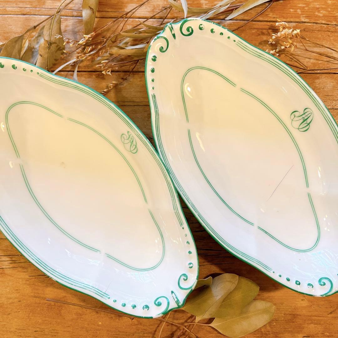A パリ窯　グリーンラインが素敵なラヴィエ