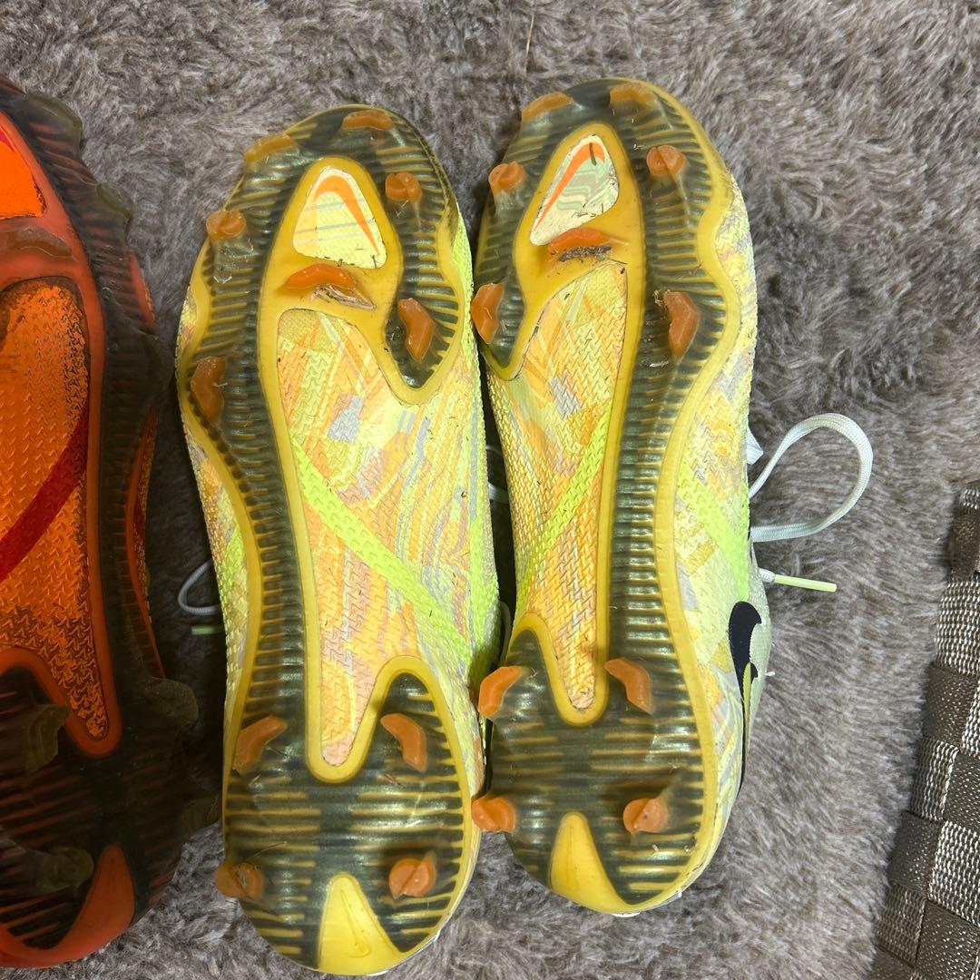 Nike Phantom スパイクシューズ 2色セット