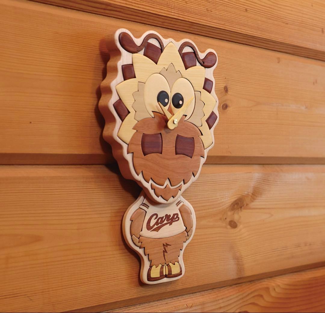 広島東洋カープ　スラィリー寄せ木振り子時計