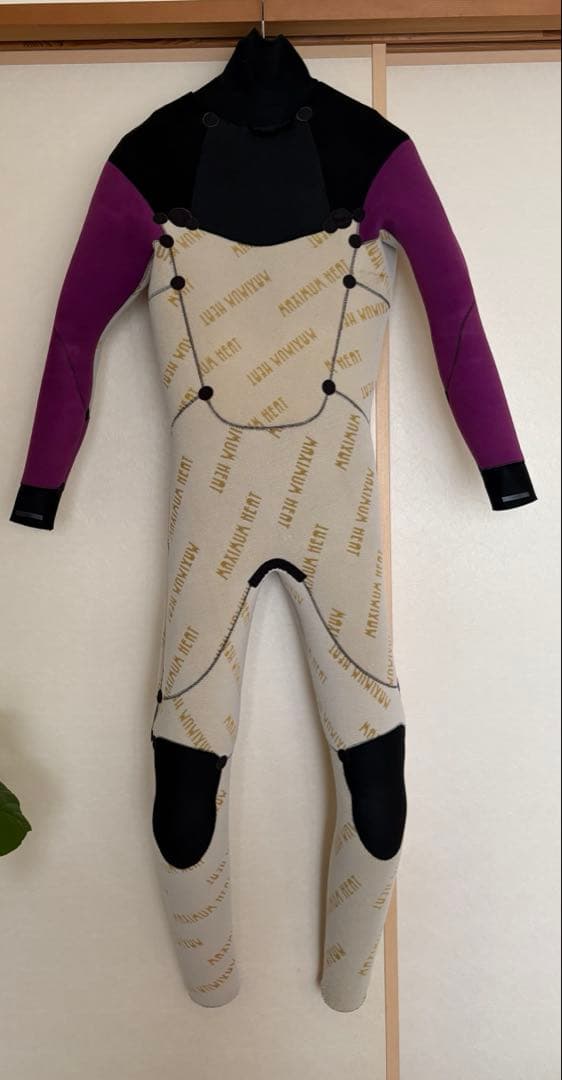 セミドライスーツ