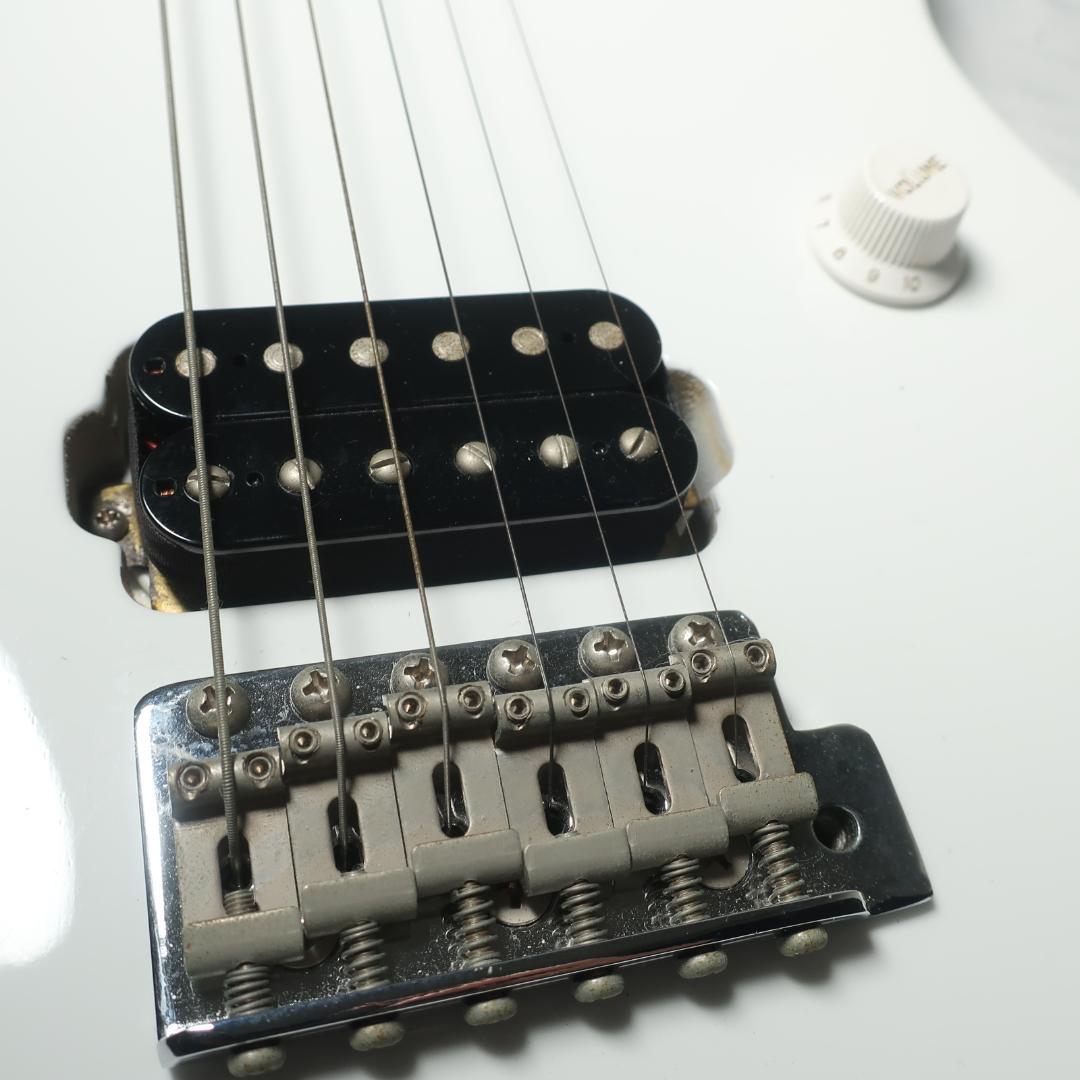 クルーソンデラックスペグ装備 キルスイッチ搭載 エレキギター ホワイト ケース付