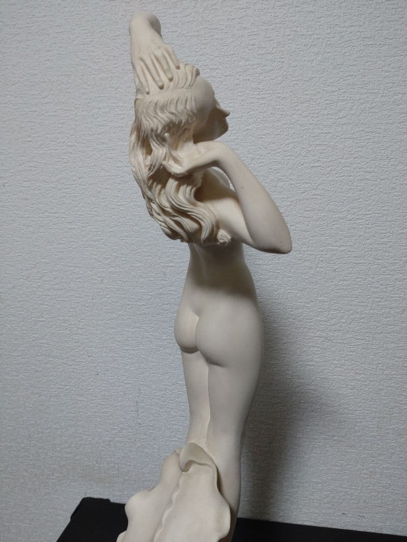 Giuseppe Bessi　ジュゼッペ・ベッシ　STONELITE　 裸婦像