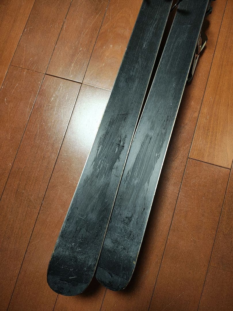 【モーグル☆】180cm　Ｋ２スキー板♪